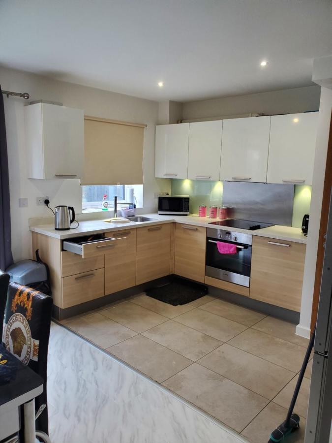 Beautiful & Elegant 2 Bed Room House Manchester Zewnętrze zdjęcie